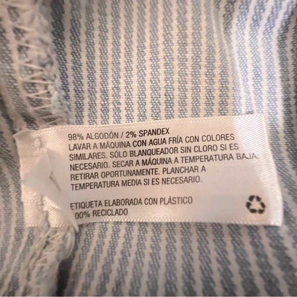 Xmas Sale! Women’s Long Sleeve Denim Jacket, Light Blue Striped, Size Large - Picture 9 of 10